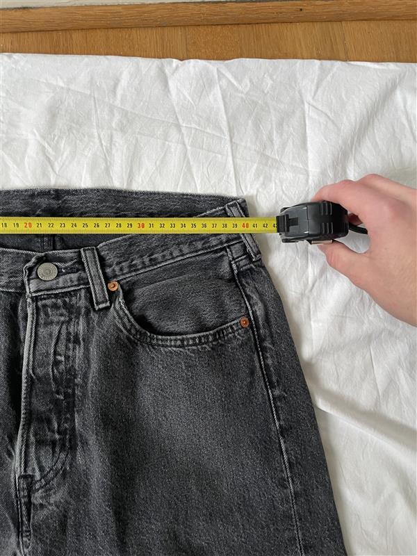 Levis Jeans - 501 Modell - W31 L32